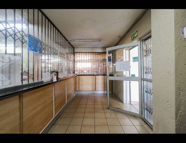 2,266M² BUILDING FOR SALE IN DEVLAND